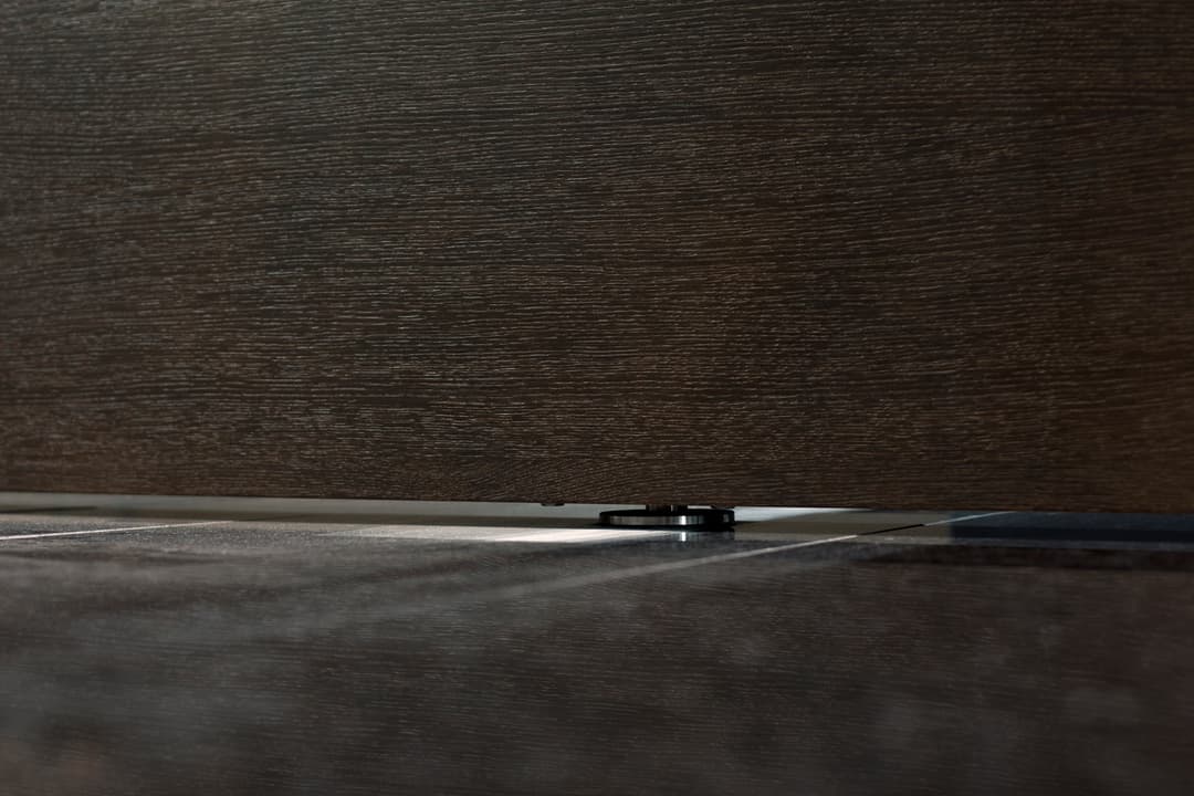 Pivoting wall at The Atrium Amsterdam by MVSA Architects featuring pivot door mechanisms by FritsJurgens